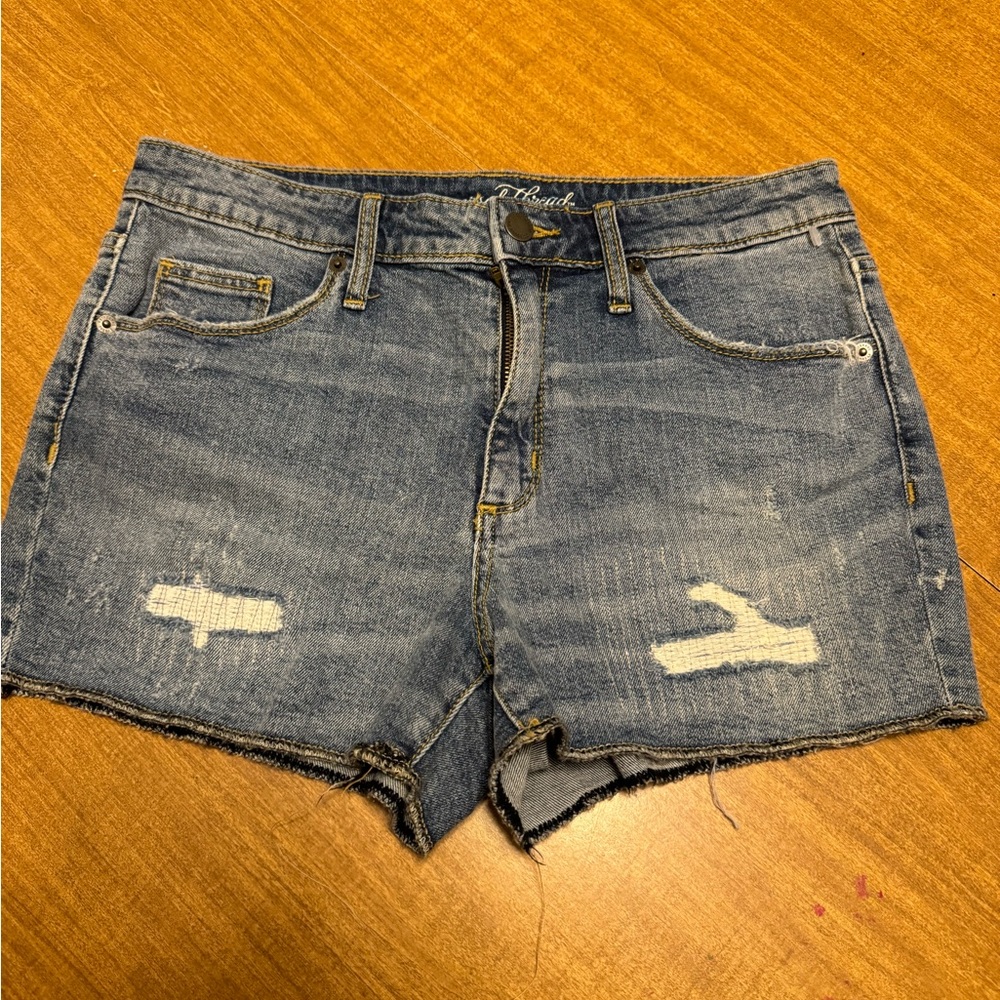 Universal thread women’s Jean shorts EUC